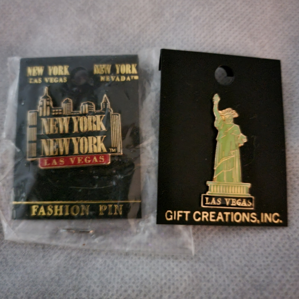 New York Las Vegas Fashion Pin Set
